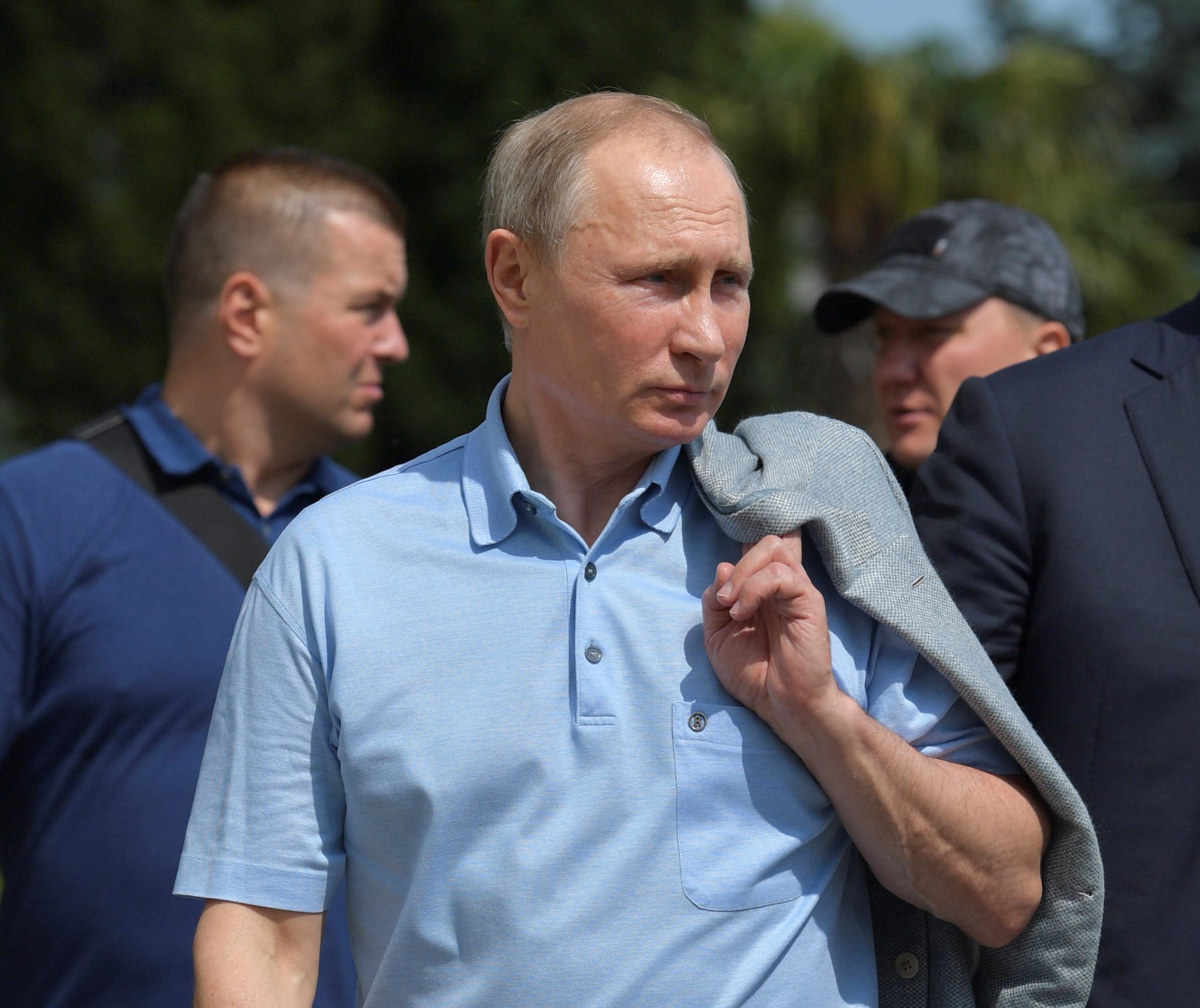 Владимир Путин повседневная одежда поло