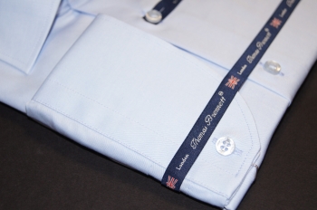Мужская голубая рубашка (сорочка) производства Италия  купить оптом и в розницу в наличии со склада в Москве интернет-магазин